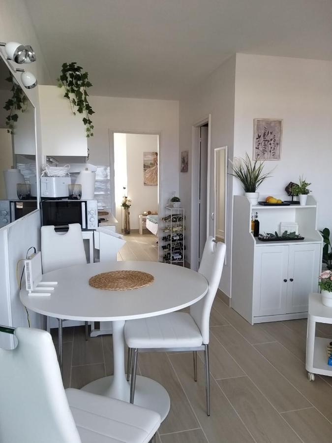 Neu Renoviertes, Huebsches Und Gemuetliches Appartement Mit Balkon Und Meerblick Costa De Antigua Dış mekan fotoğraf