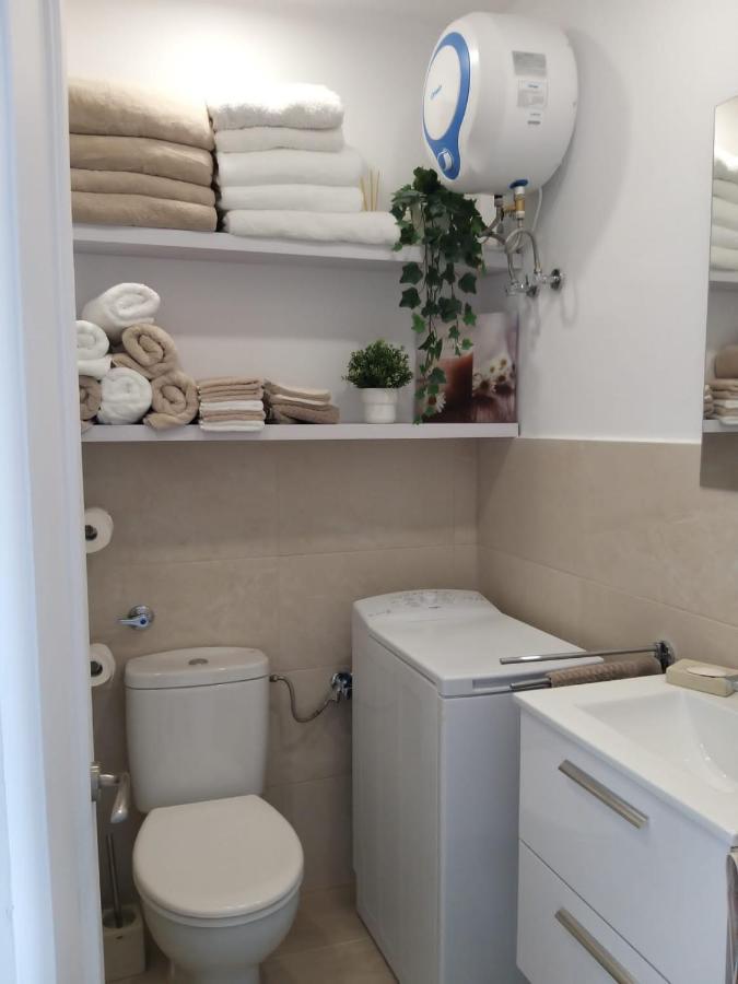 Neu Renoviertes, Huebsches Und Gemuetliches Appartement Mit Balkon Und Meerblick Costa De Antigua Dış mekan fotoğraf
